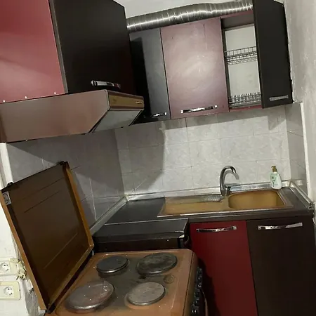 Oia Apartment, Tirana Selitë e Vogël